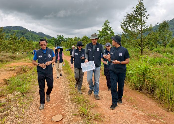 DSI สนธิกำลังหน่วยงานที่เกี่ยวข้องลงพื้นที่จันทบุรี ตรวจสอบการบุกรุกพื้นที่ป่าตกพรม พบการลักลอบทำสวนผลไม้กว่า 120 ไร่