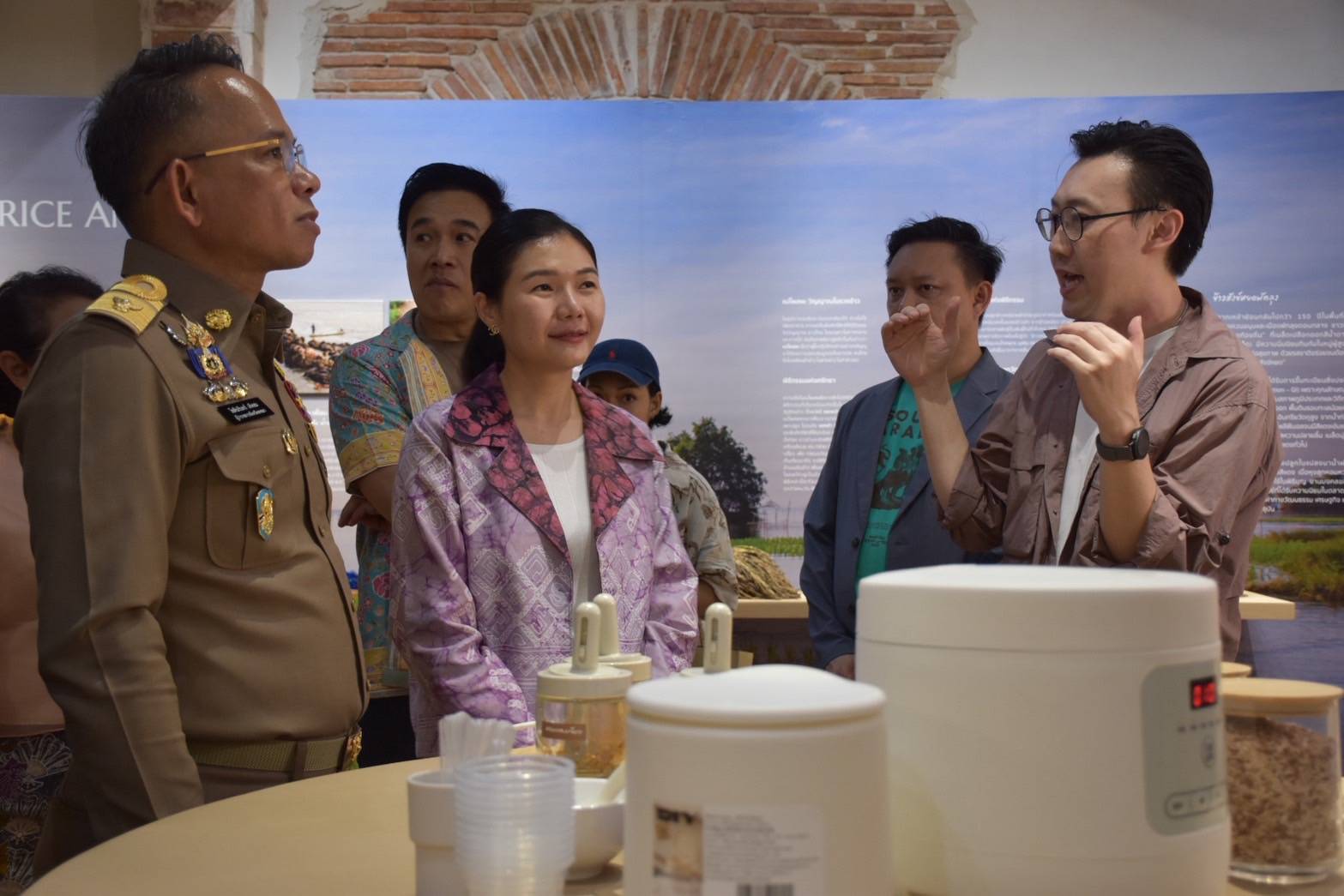 จิราพร.png