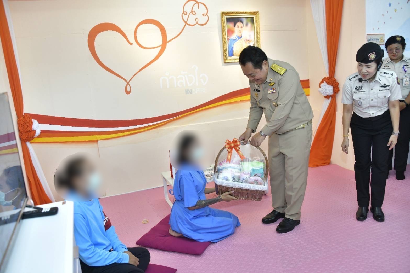 พันตำรวจเอกทวี สอดส่อง ร