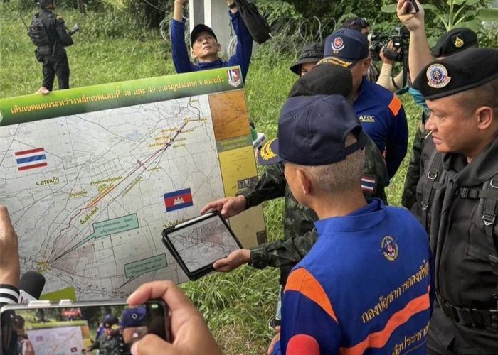 กองทัพไทยเดินหน้าสร้างรั้วถาวรแนวชายแดนไทย–กัมพูชา ป้องกันการรุกรานและเสริมความมั่นคง