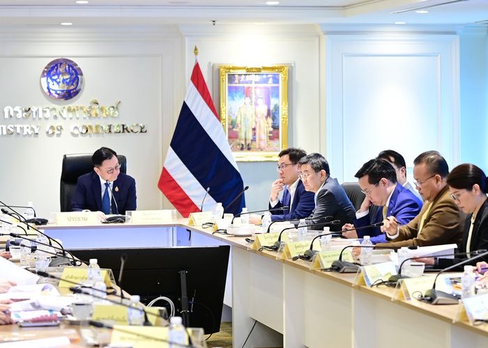 'จตุพร' นำประชุมคณะกรรมการพืชน้ำมันและน้ำมันพืช เปิดตลาดและบริหารการนำเข้าถั่วเหลืองและมะพร้าว