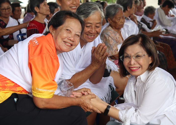 'มนพร' ลั่นเปลี่ยนนายก เปลี่ยนขั้ว ไม่ใช่อุปสรรค จุดยืนของพรรคเพื่อไทย หัวใจคือประชาชน