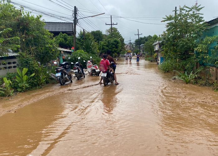 ปภ. เผยยังมีน้ำท่วม 16 จังหวัด เร่งระดมทีมปฏิบัติการลงพื้นที่ช่วยเหลือประชาชนเต็มที่