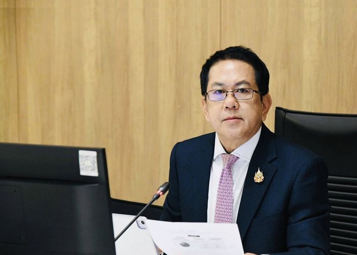 'จิรายุ' ย้ำคุณสมบัติผู้ดำรงตำแหน่งทางการเมืองต้องไม่ 'เต้าหู้ยี้' ขอ สลค.ตรวจเข้ม ห้าม 2 มาตรฐาน