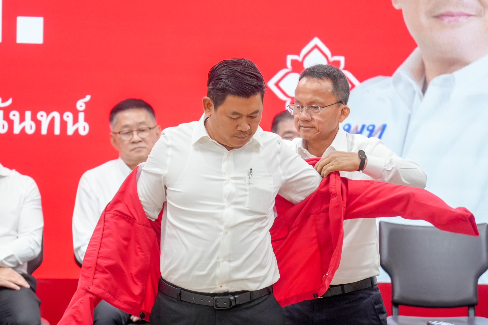 เพื่อไทย