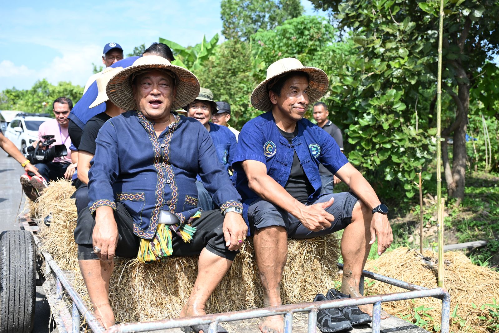 ชัชชาติ.png