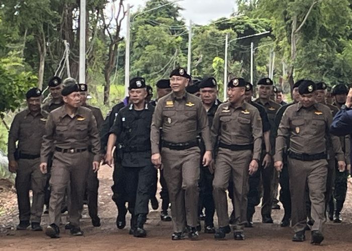 ผบ.ตร. ลงพื้นที่ชายแดนสระแก้ว มอบสิ่งของและสร้างขวัญกำลังใจให้เจ้าหน้าที่ คฝ.