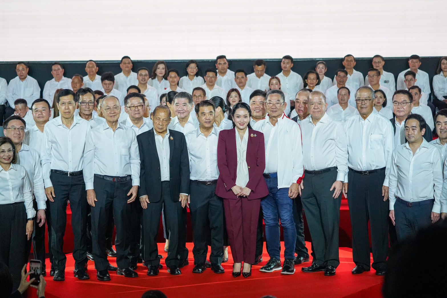 แพทองธาร ชินวัตร หัวหน้าพรรคเพื่อไทย ยกเครื่องเพื่อไทย ยกเครื่องประเทศไทย
