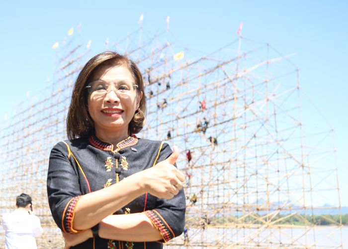 'มนพร' ให้กำลังใจศิลปินเรือไฟนครพนม ดันเรือไฟโลก สู่ซอฟต์พาวเวอร์ไทย