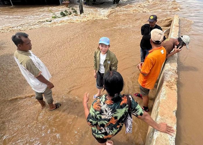 'ประภาพร' ชี้สุโขทัยน้ำท่วมหนักเกษตรกรสูญรายได้หลายร้อยล้าน อัด 'อนุทิน' ช่วยเหลือประชาชนต้องจริงใจไม่สร้างภาพ