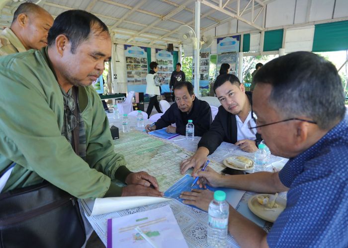 'สมศักดิ์-เจนวิทย์' พาผู้นำท้องถิ่น จ.สุโขทัย ลงพื้นที่ศึกษาโครงการธนาคารน้ำใต้ดิน ลดน้ำแล้งป้องกันน้ำท่วม