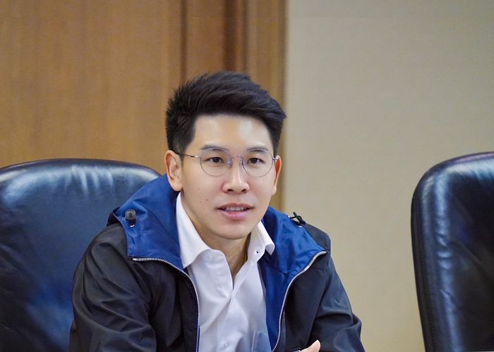 เพื่อไทยวอนรัฐ-สายการบิน คุมราคาตั๋วลงใต้ด่วน! ชี้ซ้ำเติมชาวบ้านยุคน้ำท่วม-กู้ภัยทำงานลำบาก