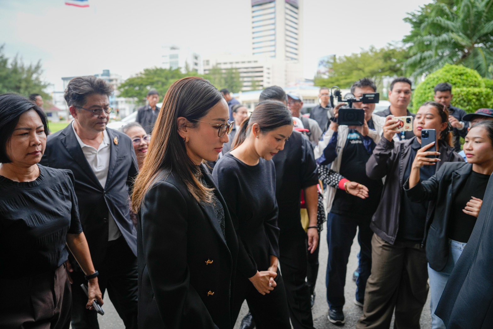 พินทองทา ชินวัตร คุณากรวงศ์ พานทองแท้ ชินวัตร ณัฐฐิญา ปวงคำ เรือนจำกลางคลองเปรม อดีตนายกฯทักษิณ
