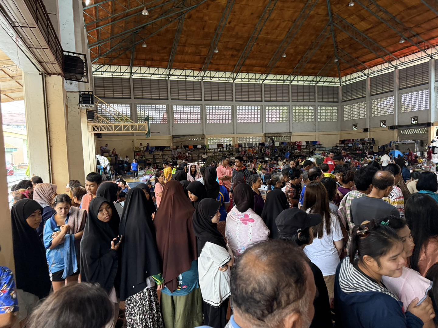 ก่อแก้ว พิกุลทอง รองหัวหน้าพรรคเพื่อไทย 