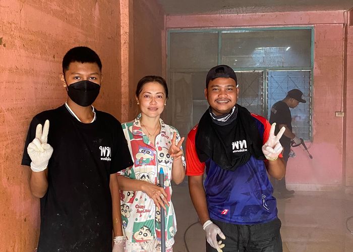 ทีมเพื่อไทย พร้อมอาสาสมัคร Big Cleaning ล้างโคลนให้ชาวหาดใหญ่ต่อเนื่อง