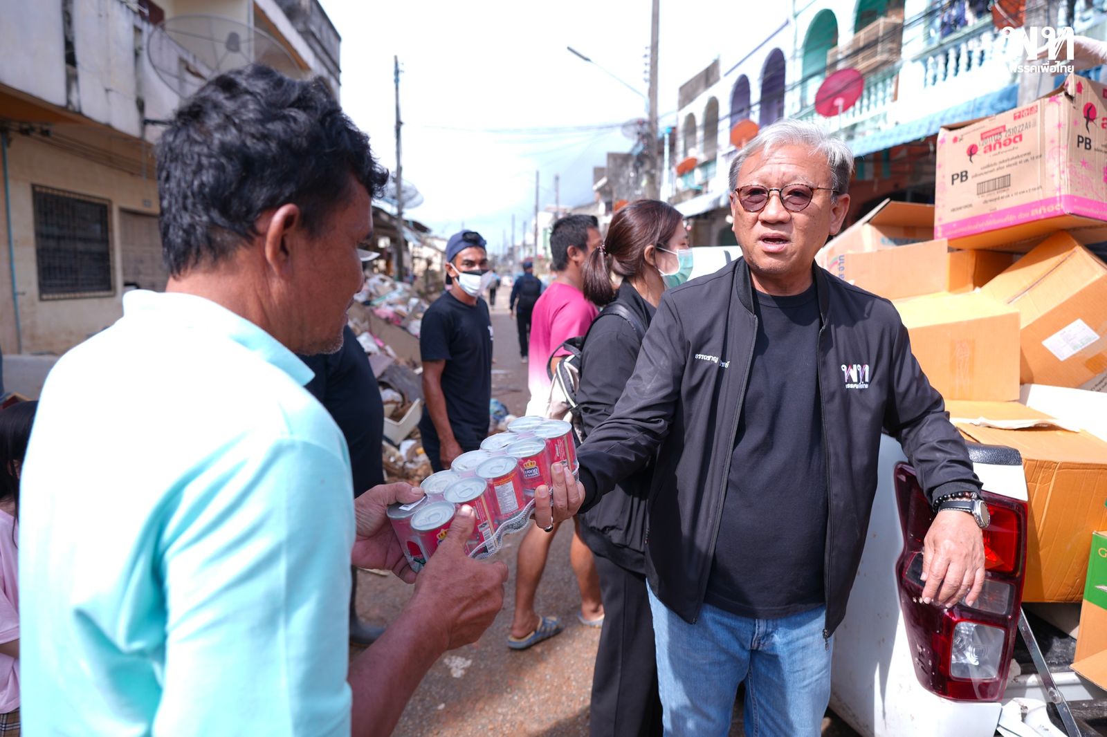ชลน่าน พรรคเพื่อไทย น้ำท่วมหาดใหญ่