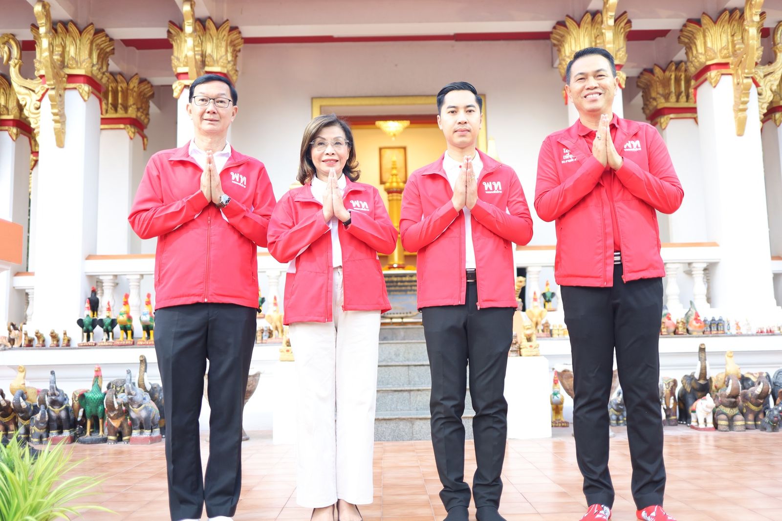 มนพร เจริญศรี