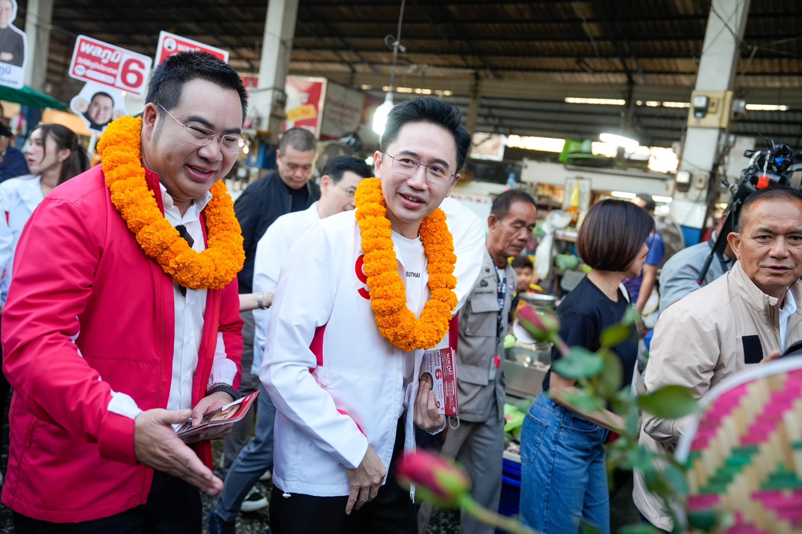 ยศชนัน จุลพันธ์ ตลาดสายเนตร กรุงเทพฯ 
