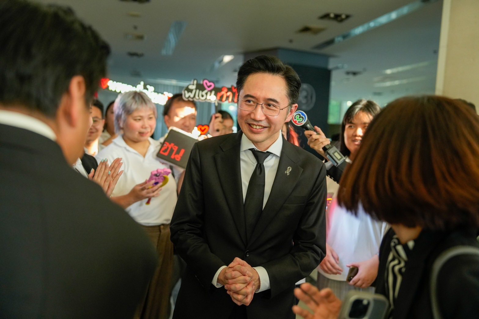 เชน ยศชนัน วงศ์สวัสดิ์  แคนดิเดตนายกฯเพื่อไทย ดีเบต