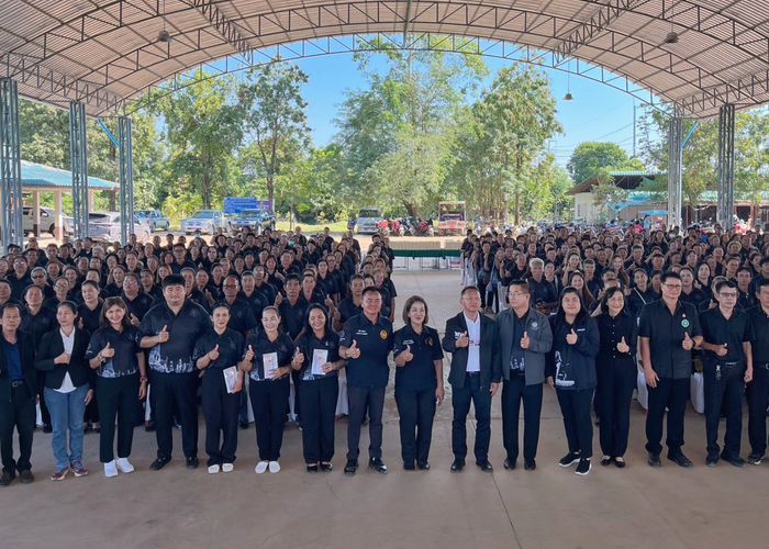 'สมศักดิ์-สส.จักรวาล' พบ อสม.กว่า 1,000 คน ในโครงการ 'อสม.ร่วมใจ ห่างไกลโรคไม่ติดต่อ' เดินหน้าพลักดัน ร่าง พ.ร.บ. อสม.