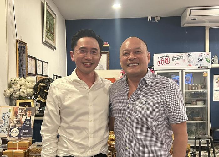 'ณัฐวุฒิ' โพสต์ภาพคู่ 'ยศชนัน วงศ์สวัสดิ์' แคนดิเดตนายกฯพรรคเพื่อไทย ถาม ลองใช้วิธีที่เป็นวิทยาศาสตร์แก้ปัญหาประเทศกันไหมครับ?
