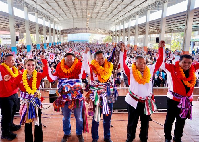 'จุลพันธ์' ลุยหาเสียงเมืองบึงกาฬ ชูนโยบายเพื่อไทย ‘ยกระดับคุณภาพชีวิต'