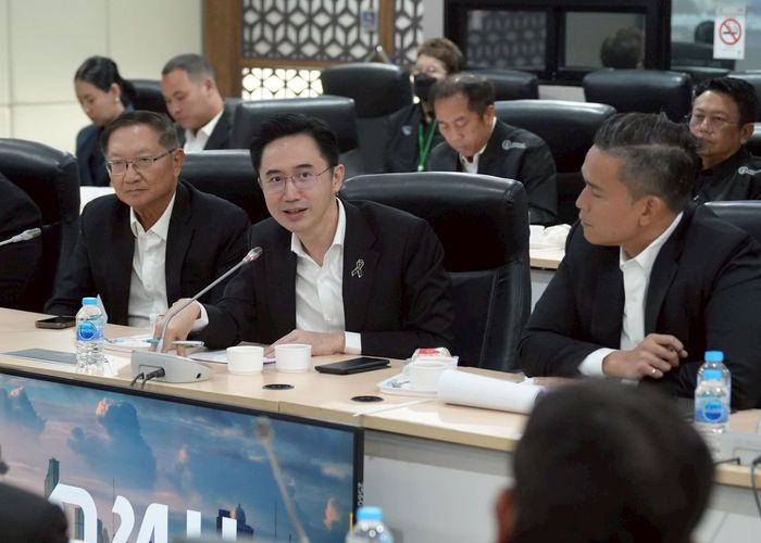 'ยศชนัน' พบ 'ผู้ว่าฯชัชชาติ' ชู Empower กทม.เชื่อมรัฐบาลอย่างไร้รอยต่อ  ดันรถไฟฟ้า 20 บาทตลอดสาย แก้ฝุ่น PM 2.5