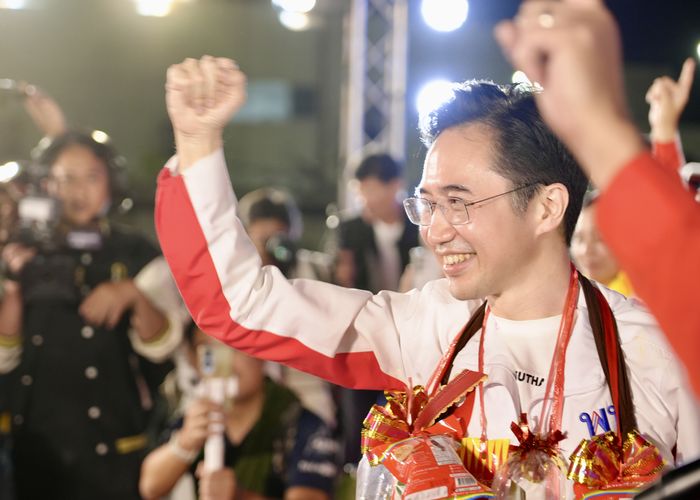 'ยศชนัน' ลุยอีสาน 3 วัน ประกาศล้างหนี้ ดึงคนเข้าระบบภาษีเพื่อสร้างสวัสดิการรัฐดิจิทัลให้ทุกคน พร้อมกางโรดแมปเปลี่ยนประเทศ