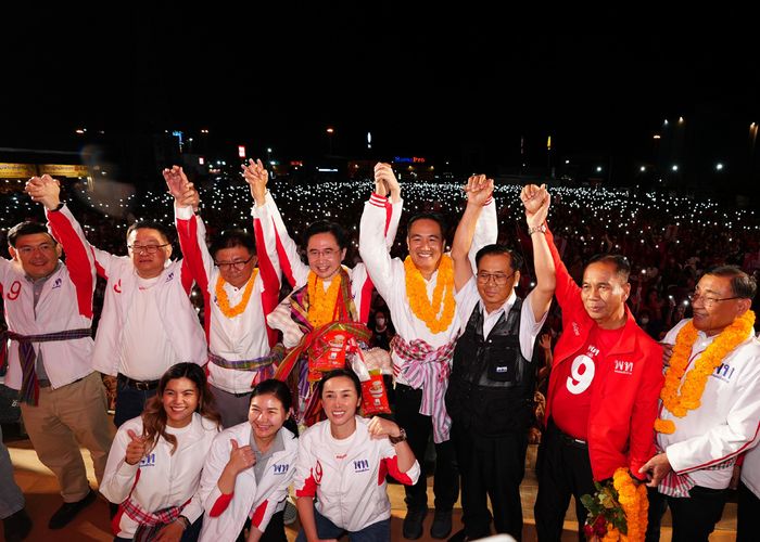 'ยศชนัน' ปราศรัยขอนแก่น ลั่นพร้อมเป็นนายกฯ ชูสร้างขอนแก่นเมืองอัจฉริยะ ประกันกำไรสินค้าเกษตร สร้าง9เศรษฐีเงินล้านทุกวัน