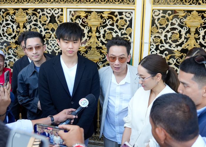 'ไปป์ ศุภเสกข์' พร้อม 'พานทองแท้ - พินทองทา' และคู่สมรส เยี่ยมอดีตนายกฯทักษิณ