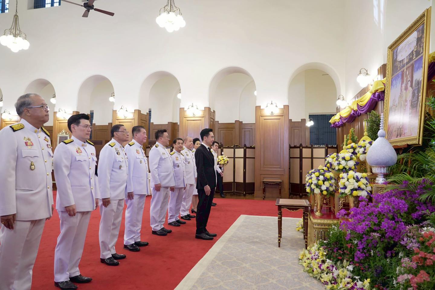 พรรคเพื่อไทย ลงนามถวายพระพรชัยมงคลพระบาทสมเด็จพระเจ้าอยู่หัวและสมเด็จพระนางเจ้าฯ พระบรมราชินี เนื่องในโอกาสวันขึ้นปีใหม่ 2569