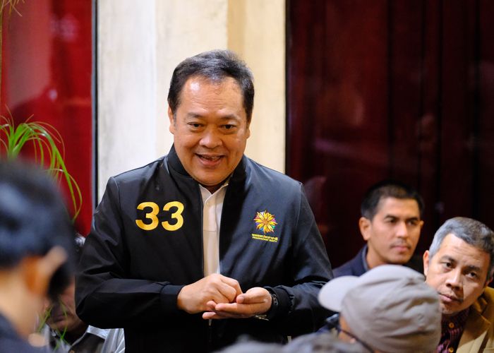 'พ.ต.อ.ทวี- รศ.ดร.รุ่งเรือง' นำลูกพรรคประชาชาติลงพื้นที่ หัวหมาก พบผู้ประกอบการมุสลิม