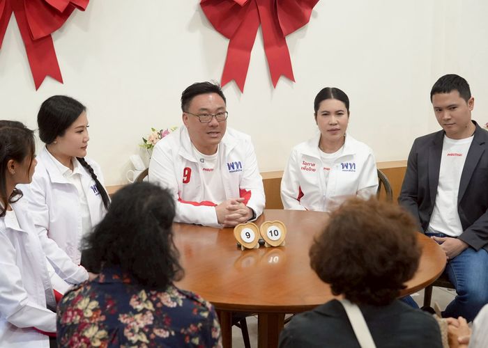 ‘จุลพันธ์’ ลุยหาเสียง กทม. เขตภาษีเจริญ-บางกอกใหญ่ ชูรถไฟฟ้า 20 บาทตลอดสาย ลดค่าครองชีพ ให้ทุนอาชีวะ ‘เรียนได้งบ-จบได้งาน’