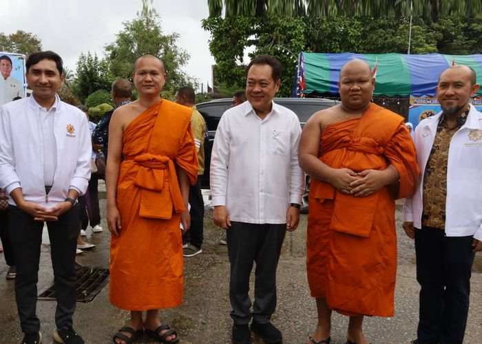‘ทวี สอดส่อง’ ลงพื้นที่นราธิวาส ชูแก้ปัญหาชายแดนภาคใต้ ชี้ ความร่วมมือของประชาชนในวันนี้คือสัญญาณบวกด้านสันติภาพ