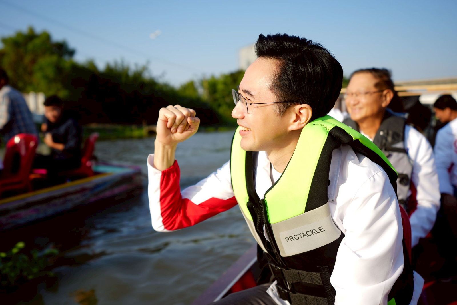 ยศชนัน ธีรรัตน์ 
