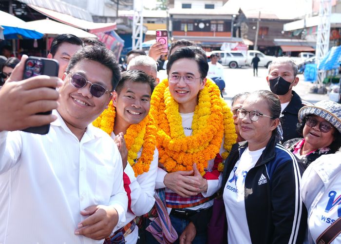 'ยศชนัน' ควง 'ใหม่ ไอน้ำ' หาเสียงบุรีรัมย์ ลั่น "ไม่มีใครเป็นเจ้าของพื้นที่” มั่นใจนโยบายแก้หนี้-เกษตร โดนใจชาวบ้าน
