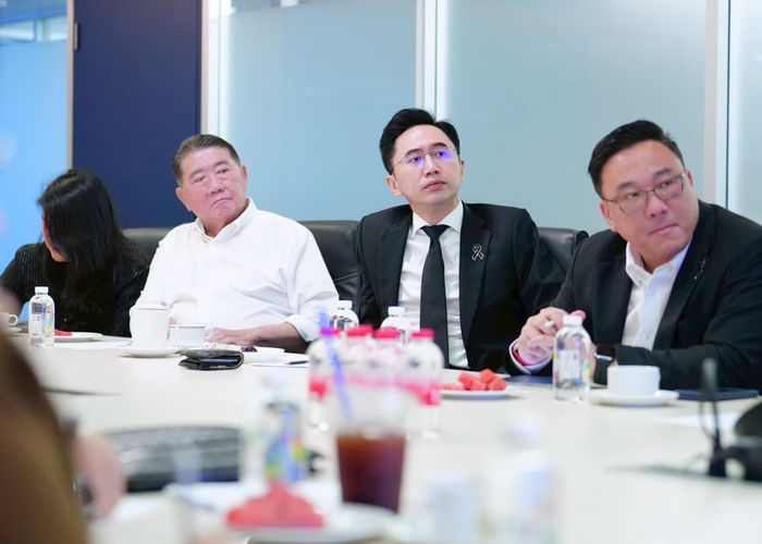'ภูมิธรรม' ระบุเพื่อไทยพร้อมเชื่อม 2 พลัง 'ความมั่นคงของประสบการณ์' และ 'ความกล้าคิดของคนรุ่นใหม่' พาประเทศก้าวไปข้างหน้า อย่างมั่นคง