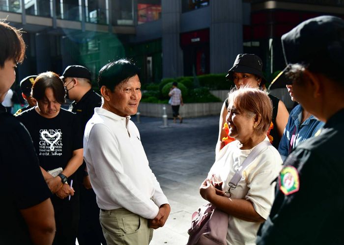 จัดระเบียบผู้ค้าปากซอยอรรถกวี ลดแผงล้ำเส้น เข้มสุขาภิบาล กวดขันเร่ขายพวงมาลัยแยกราชประสงค์ คืนพื้นที่สาธารณะ