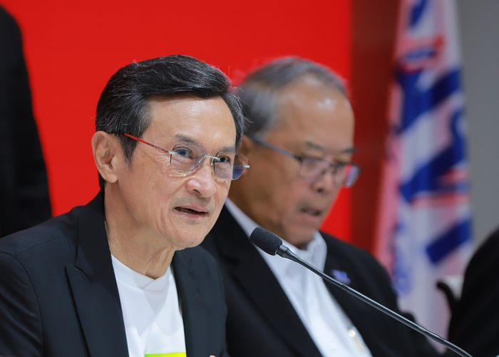 บาร์โค้ดบนบัตรเลือกตั้งทำประชาชนกังวล ลงคะแนนลับ-ไม่ลับ 'จาตุรนต์' แนะควรให้ศาลวินิจฉัยชัดก่อนเลือกตั้งใหม่