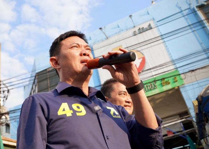 'สุชัชวีร์' ลุยห้วยขวาง-ดินแดง ชูแก้ปัญหาน้ำท่วมซ้ำซาก หนุนกองทัพใช้เทคโนโลยีคุมชายแดน
