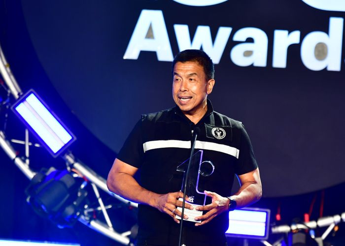 ผู้ว่าฯ ชัชชาติ คว้ารางวัลบุคคลแห่งปี The 2nd BT Awards ผู้นำขับเคลื่อนเมืองตั้งแต่โครงสร้างถึงเส้นเลือดฝอย