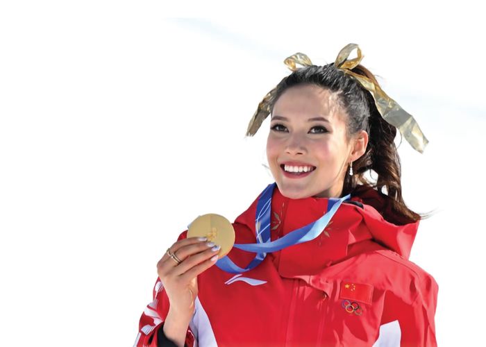 วิธีรับมือกับแรงกดดัน ฉบับเจ้าหญิงหิมะ Eileen Gu เจ้าของเหรียญทองโอลิมปิกฤดูหนาววัย 22 ปี