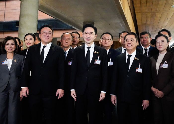 'ยศชนัน' เตรียมหารือ 'ภูมิใจไทย' ส่งนโยบายเพื่อไทยบรรจุเป็นนโยบายรัฐบาล 'จุลพันธ์' เผยส่งชื่อรัฐมนตรีถึงมือ 'อนุทิน' แล้ว