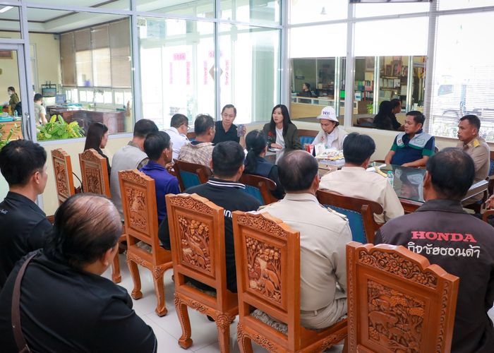 รองผู้ว่าฯ สุโขทัย ร่วมหารือกับ สส.ณัคนางค์  และหน่วยงานที่เกี่ยวข้องแก้ปัญหาขาดแคลนน้ำมันเชื้อเพลิงภาคการเกษตร