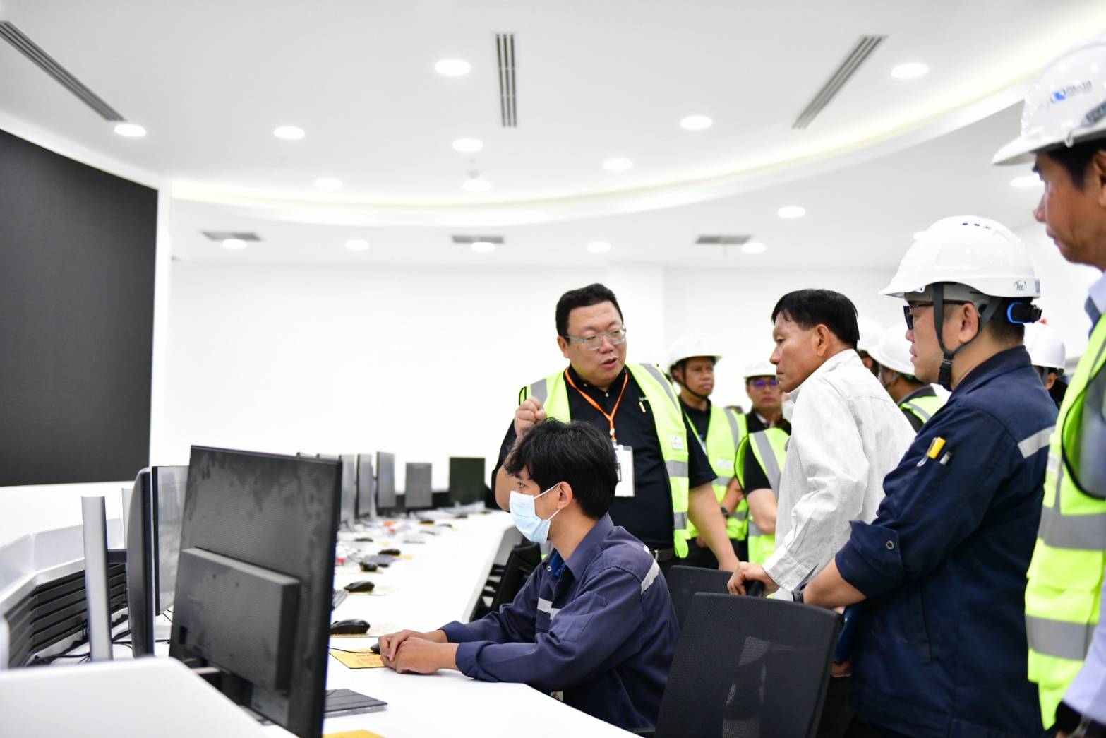โรงงานกำจัดมูลฝอยผลิตพลังงานไฟฟ้า 1,000 ตัน อ่อนนุช