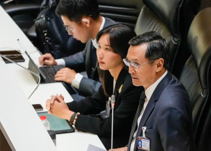 'จาตุรนต์' จี้รัฐหยุดพูดไม่หมด ถามปล่อยน้ำมันตามกลไกตลาด = ปล่อยประชาชนตามยถากรรม?