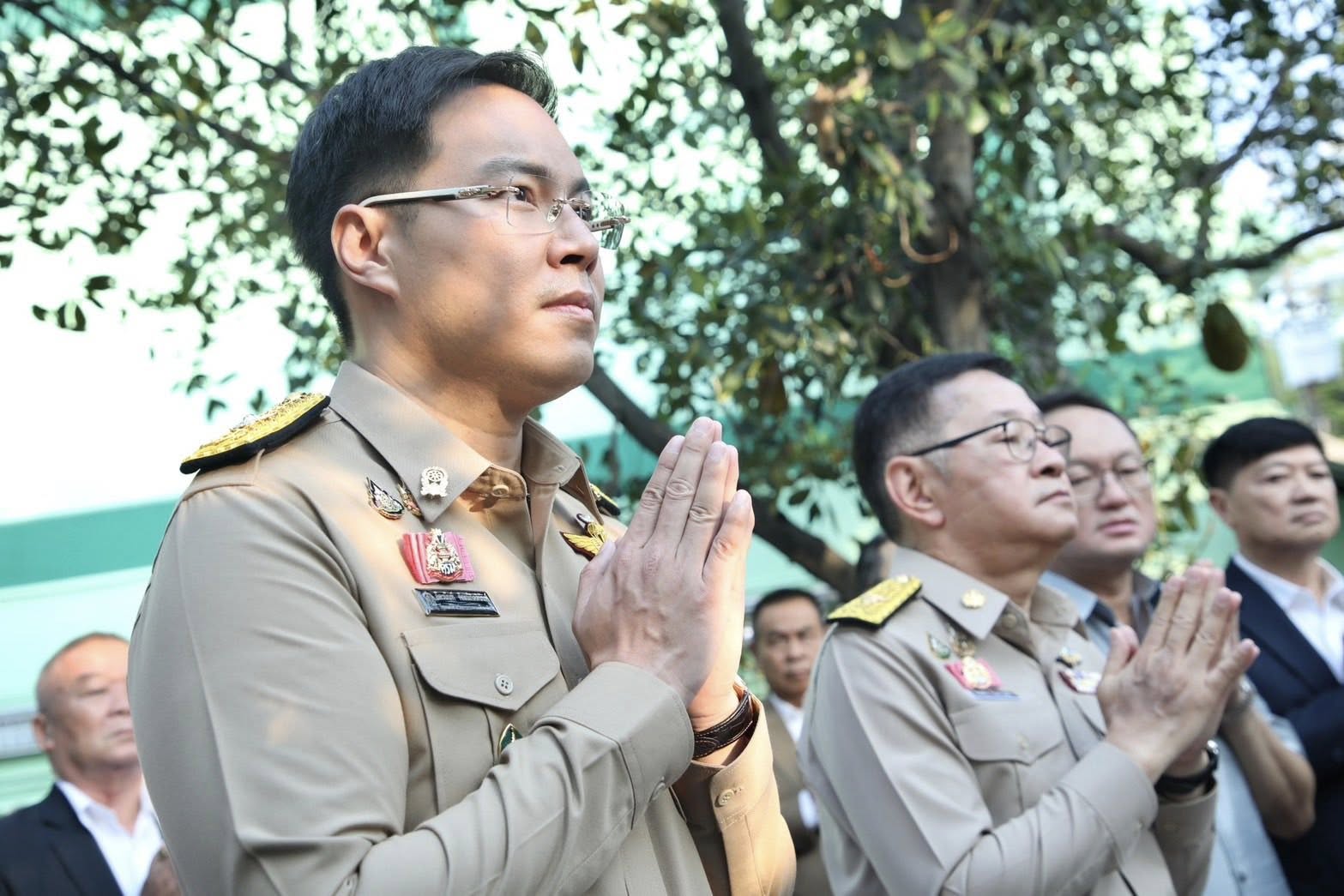 ประเสริฐ จันทรรวงทอง รัฐมนตรีว่าการกระทรวงศึกษาธิการ อัครนันท์ กัณณ์กิตตินันท์ รัฐมนตรีช่วยว่าการกระทรวงศึกษาธิการ