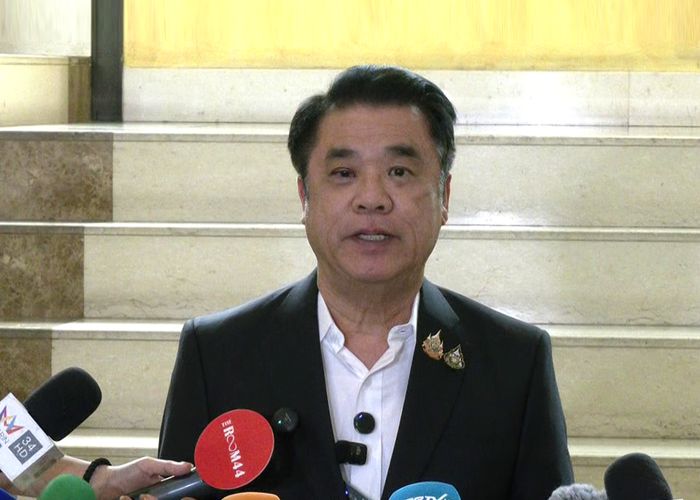 'สุริยะ' ยืนยันโยกย้ายข้าราชการกระทรวงไม่เกี่ยวกับเบี้ยวนัดหลานหรือประเด็นการเมือง แต่พิจารณาตามความเหมาะสม