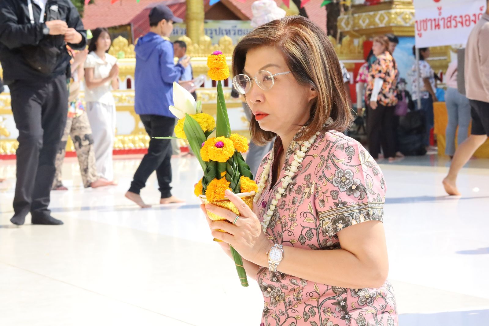 มนพร เจริญศรี นครพนม