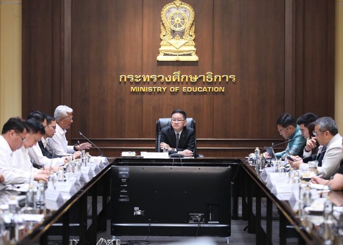 รมว.ประเสริฐ หารือผู้บริหาร ศธ. เตรียมรับมือวิกฤตพลังงาน หามาตรการลดภาระผู้ปกครองช่วงเปิดภาคเรียน